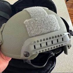Tactical Ballistic Helmet
