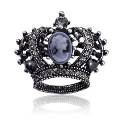 Crown Cameo Brooch 