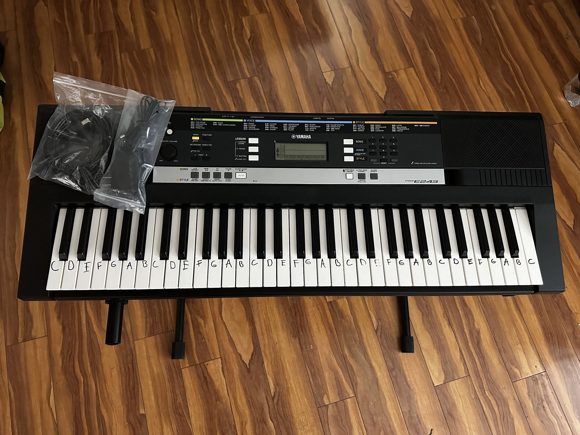 Yamaha PSR E243 Keyboard