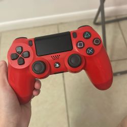 Ps4 and controller 