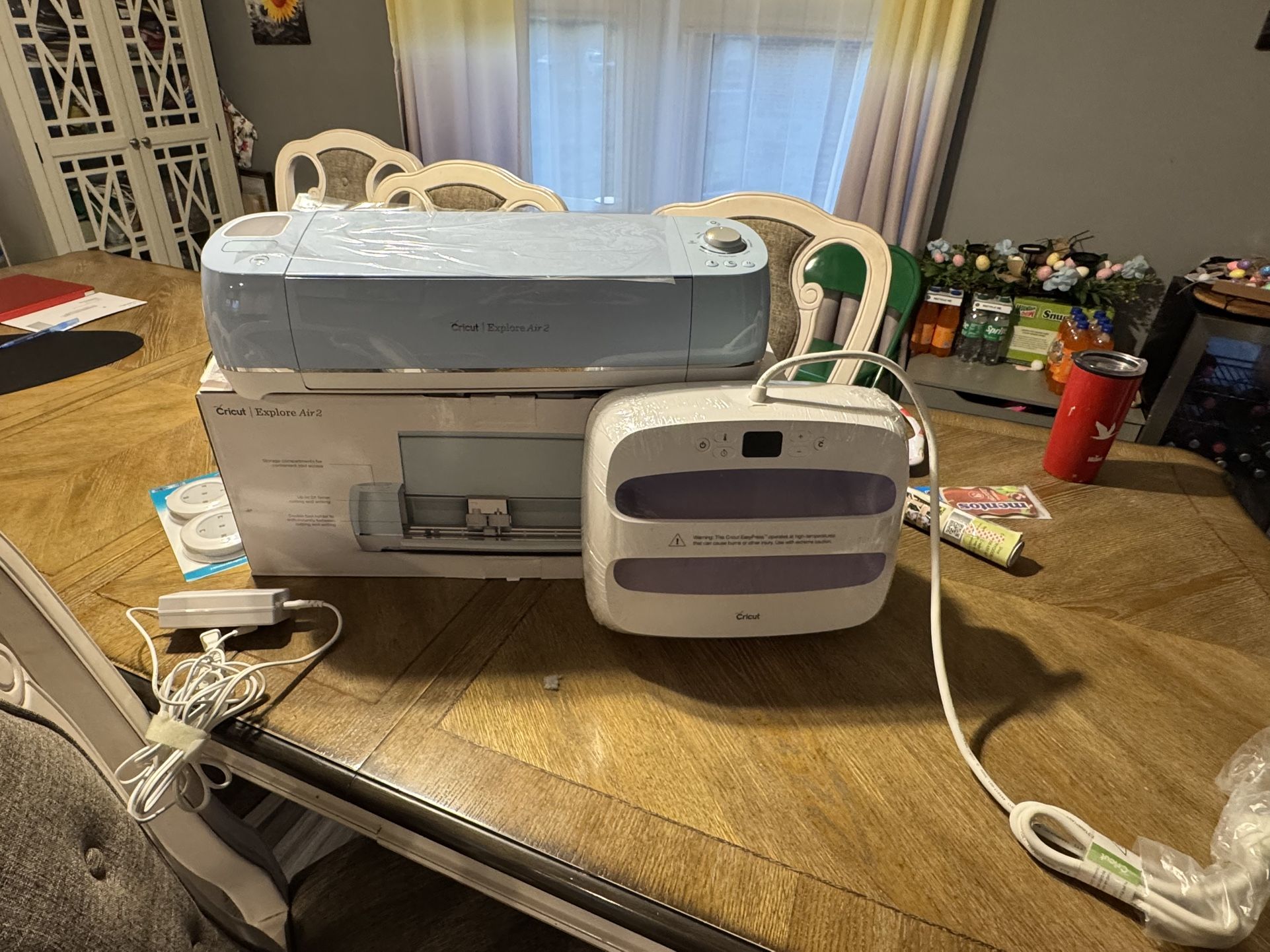 Cricut Explore Air 2 And Cricut Heat Sealer