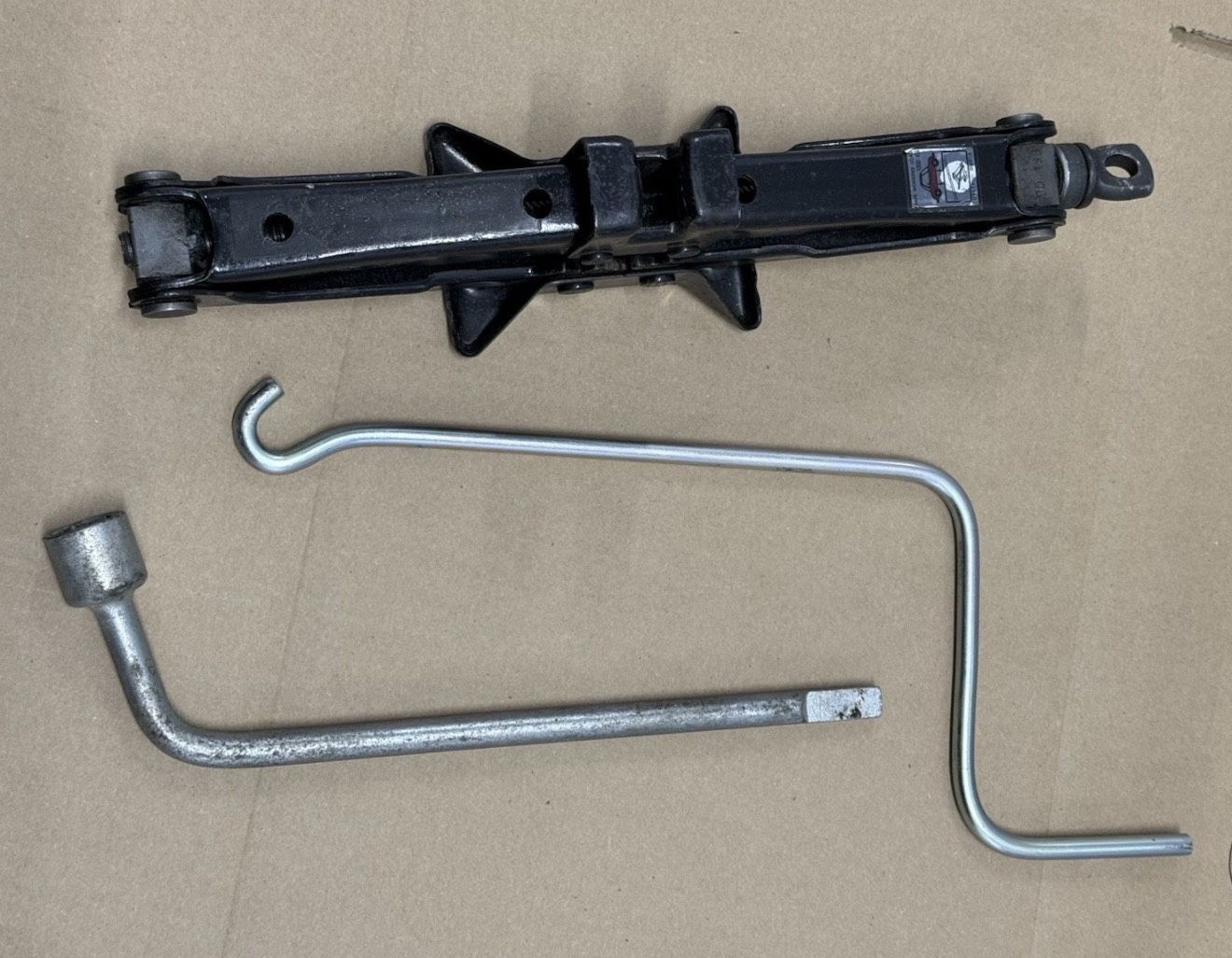 TOYOTA CAMRY COROLLA JACK WITH LUG WRENCH & JACK HANDLE OEM