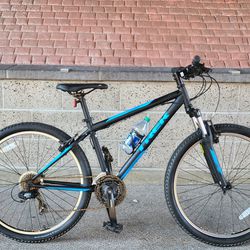Trek Bike -  820 S BK 2017-2022