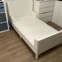 Ikea Twin Bed 🛌 For Kind Ajustable 