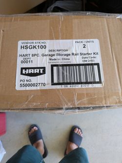 HART 8PC Garage Storage Rail Starter Kit - New Unopened