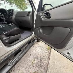 2005 Ford Escape