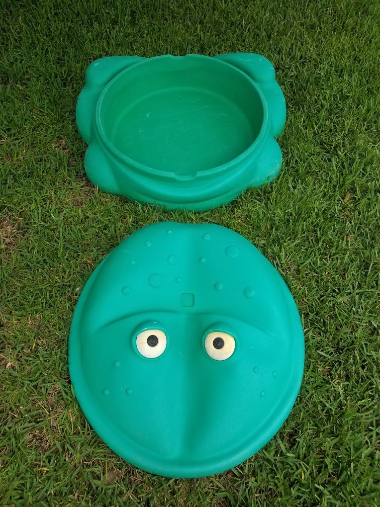 Sand Box "Green Frog Sandbox"