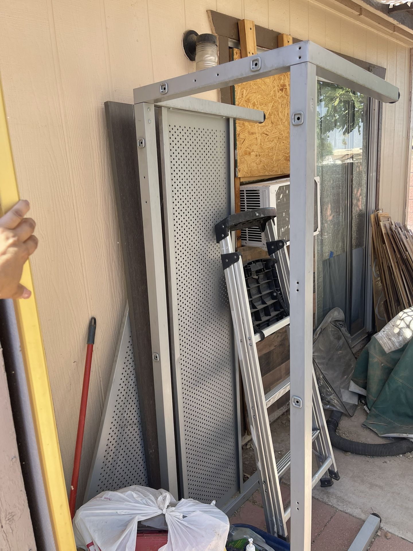 Free Office Desk