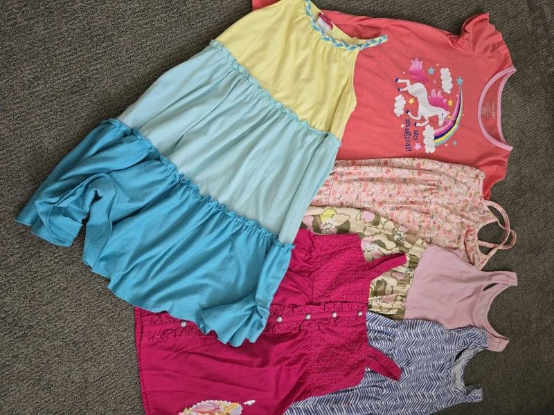 Small/(6) Girls Dresses and Nightgown