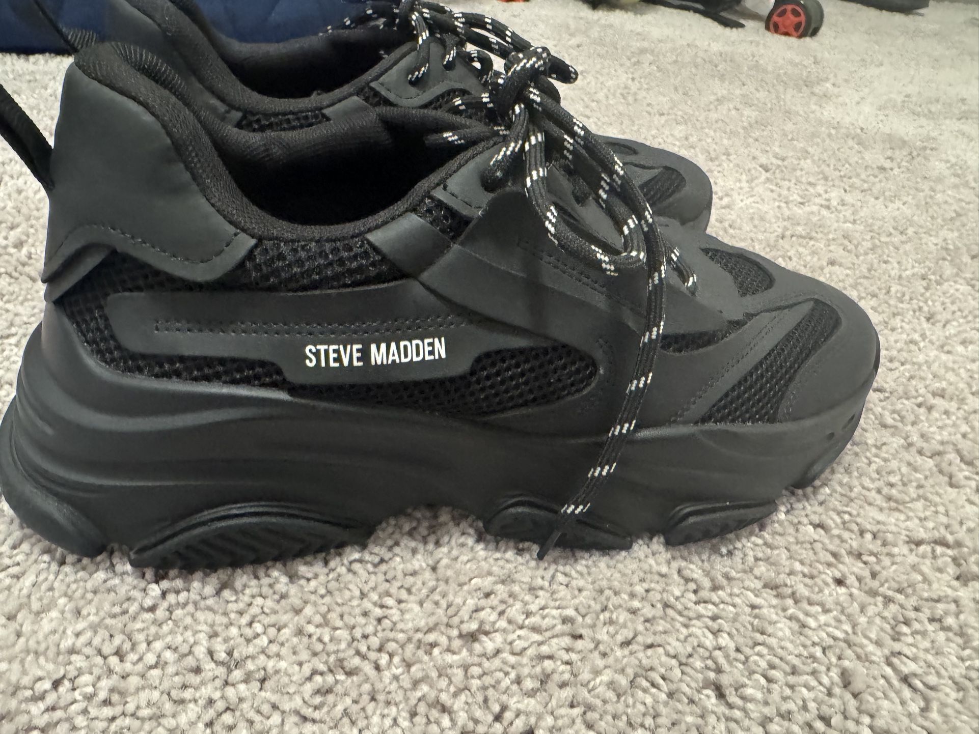 Steve Madden Possession Black