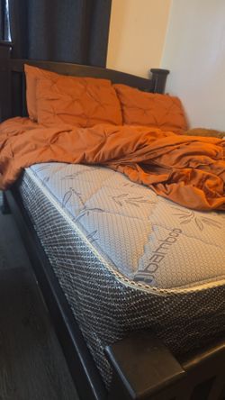 Bed frame and matress