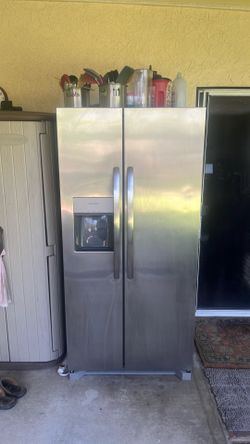 Side by side fridge
