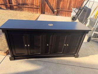 Tv cabinet