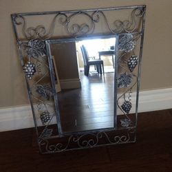 Mirror w Metal Frame