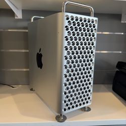 2019 Apple Mac Pro 16 Core Xeon W 3.2GHz 32GB RAM 1TB SSD Radeon Pro 580X Silver