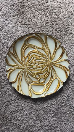Decorative Ceramic Plate with Gold Design