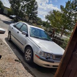 2001 Volvo S40