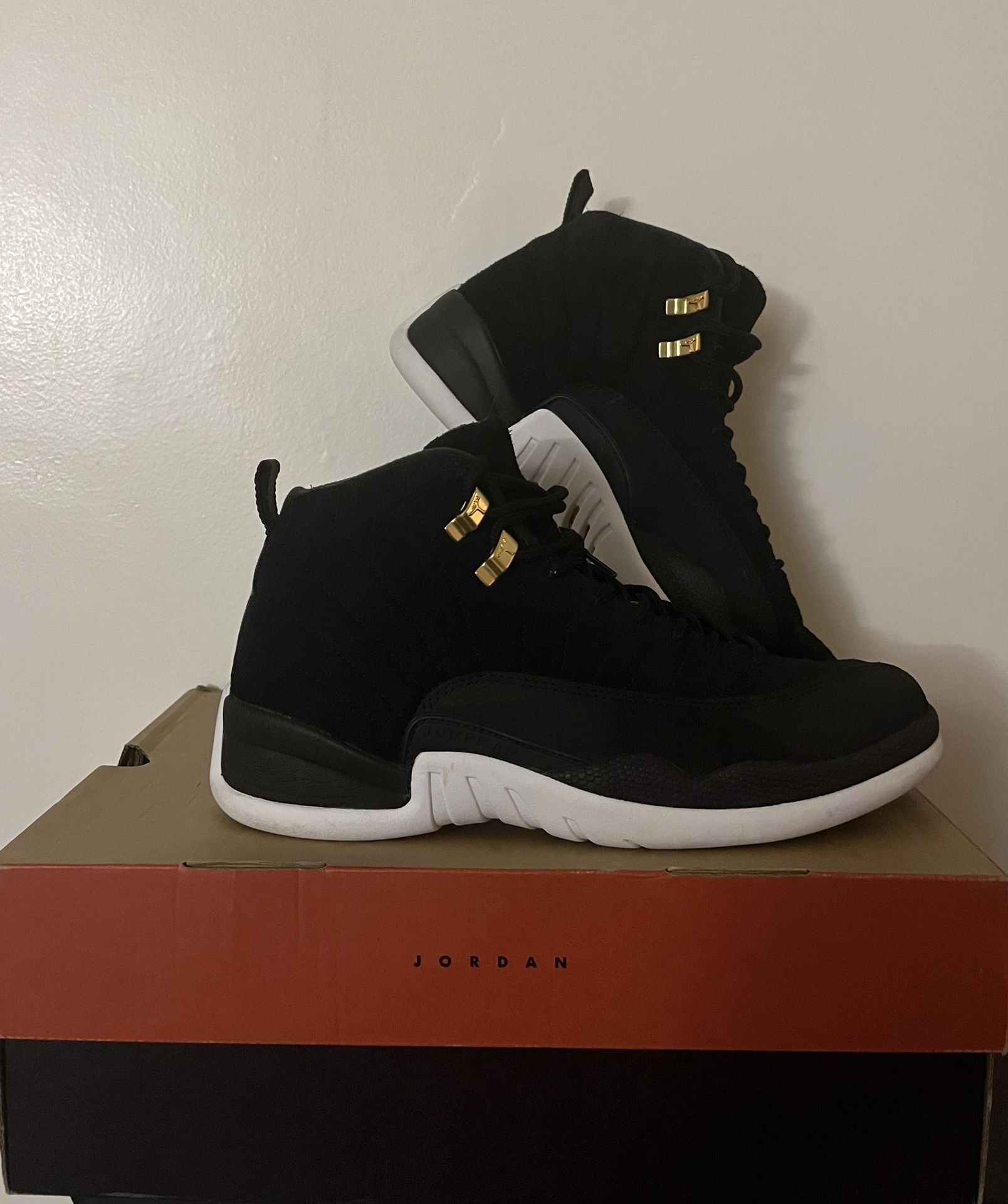 Air Jordan 12 Retro Reverse Taxi