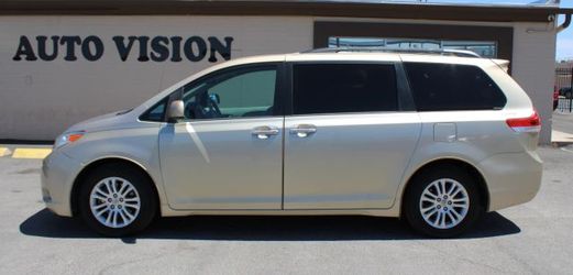 2014 Toyota Sienna