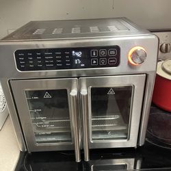 Emerill Lagassee french door oven/airfryer