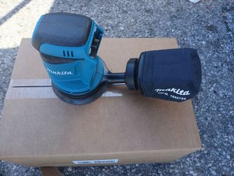 Lijadora makita 18v de belosidades solo herramienta