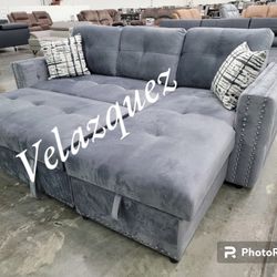 ✅️✅️2 pc grey velvet sectional sofa set pull out sleep area with reversible pop up storage chaise nail head trim tufted accents✅️