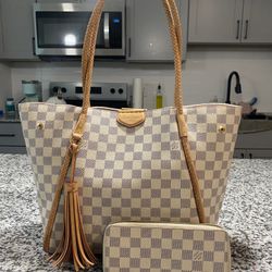 Louis Vuitton Purse + Wallet!