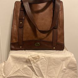 Fossil Tote NWT