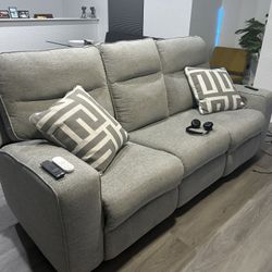 Reclining Sofa (LIKE NEW)