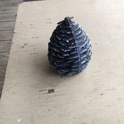 Heavy Iron Painted Pine Cone