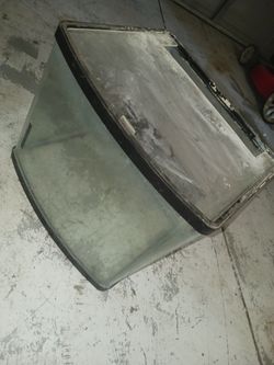 30 Gallon Square Fish Tank Aquarium (Needs Silicone)