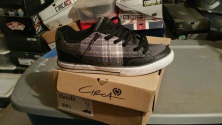 Mens shoes