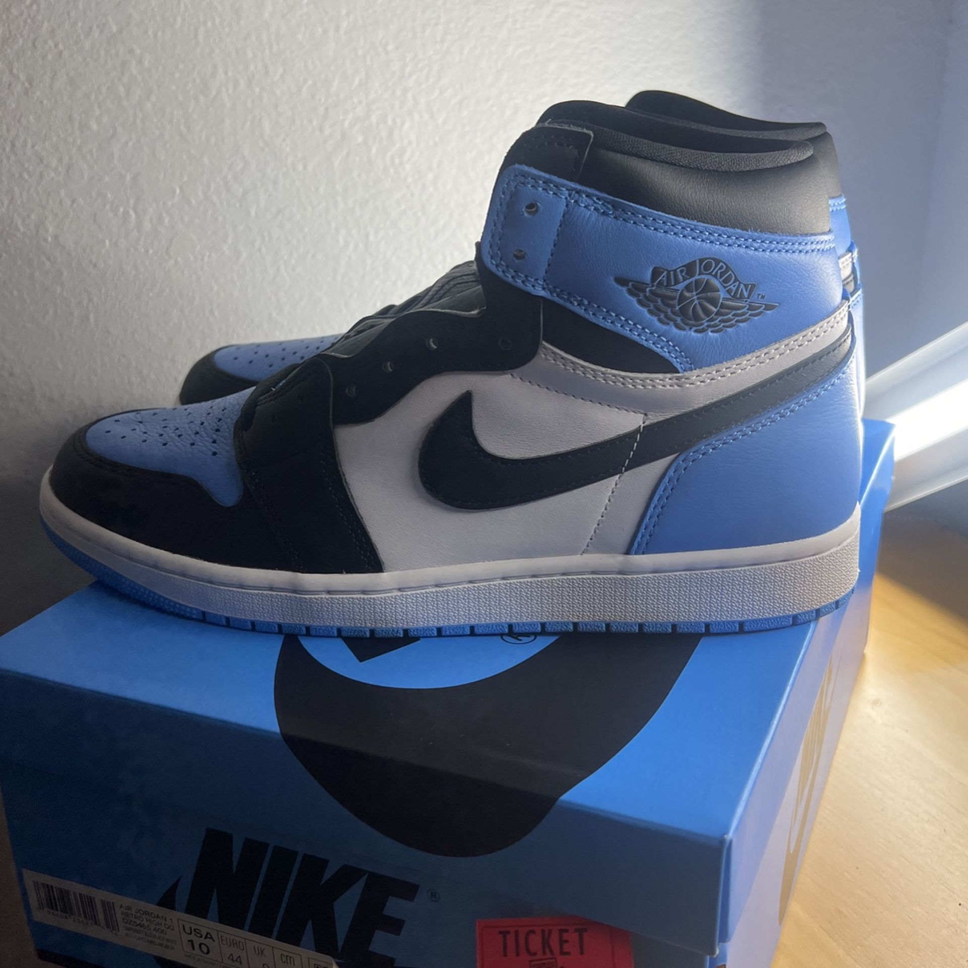 Jordan 1 University Blue Unc Toe 