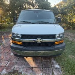 2020 Chevrolet Express 3500