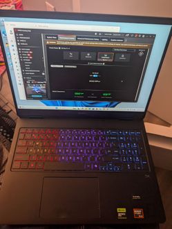 HP Omen 16 with Ryzen 9 8940HX 2.4GHZ, 16gb of ram, 1TB SSD with RTX 5060 8gb