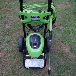 New Greenworks Electric 2100PSI Pressure Washer  Located In Southmont North Carolina 
