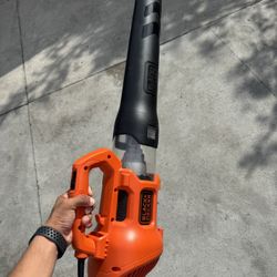 Black and Decker Leaf Blower 