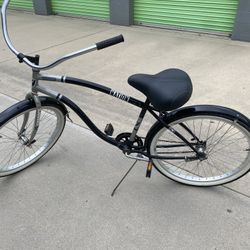 Raiders Cruise Bike