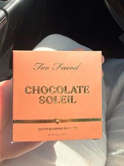 Two faced bronzer