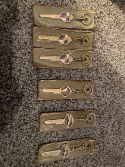 Vintage Car Key Chrysler Lincoln Valiant