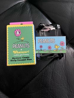 Snoopy Pins – Brand New