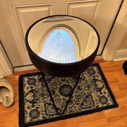 Round  Mirrored Table