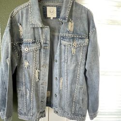 Woman’s Jean Jacket 