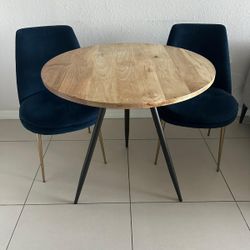 Bistro Table & Chairs