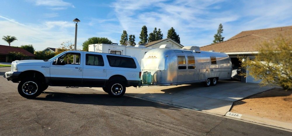 1975 Airstream Land Yacht