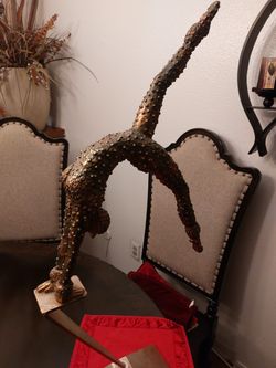 GOLD GYMNAST STATUE