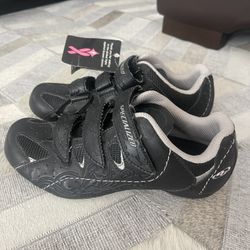 Specialized Cycling Bicycle Shoes Size 6 Woman Brand NEW