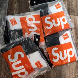 Supreme Hanes socks
