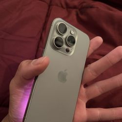iPhone 15 Pro 