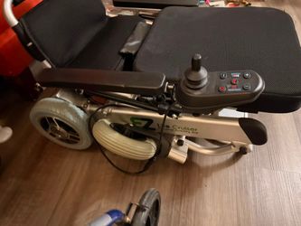 EZ Lite Cruiser Power Wheelchair